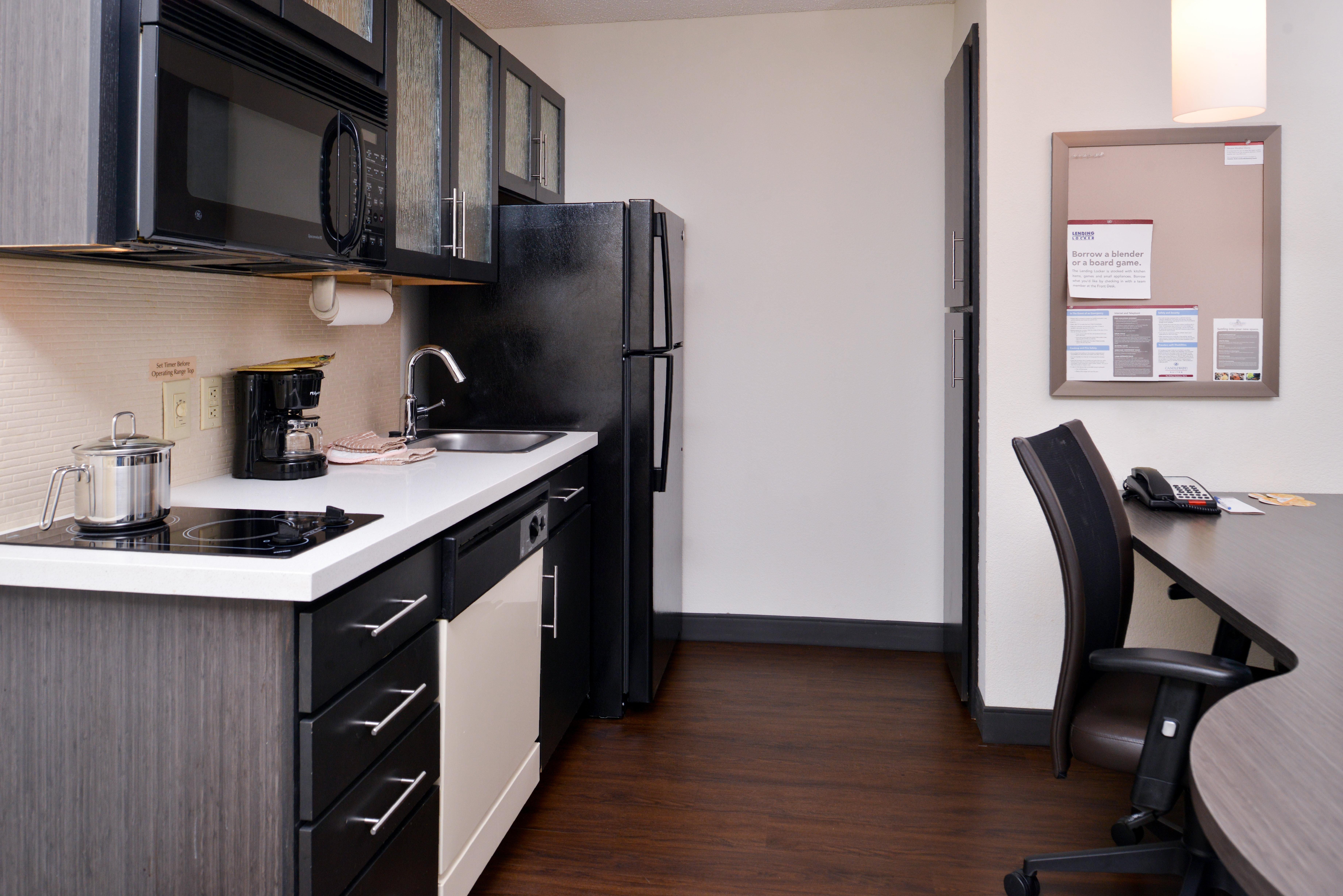 Sonesta Simply Suites Charlotte University Exterior photo