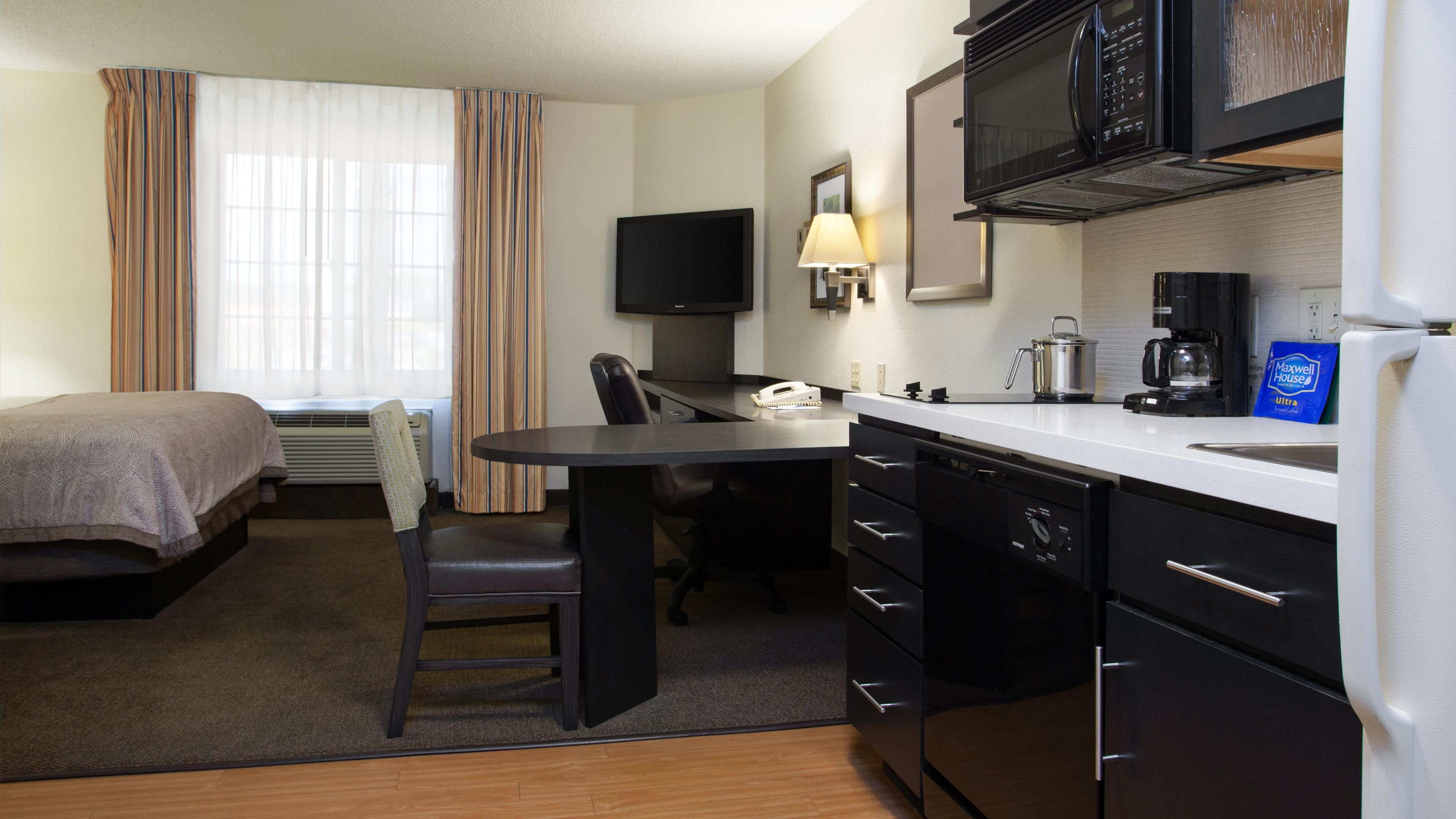 Sonesta Simply Suites Charlotte University Exterior photo