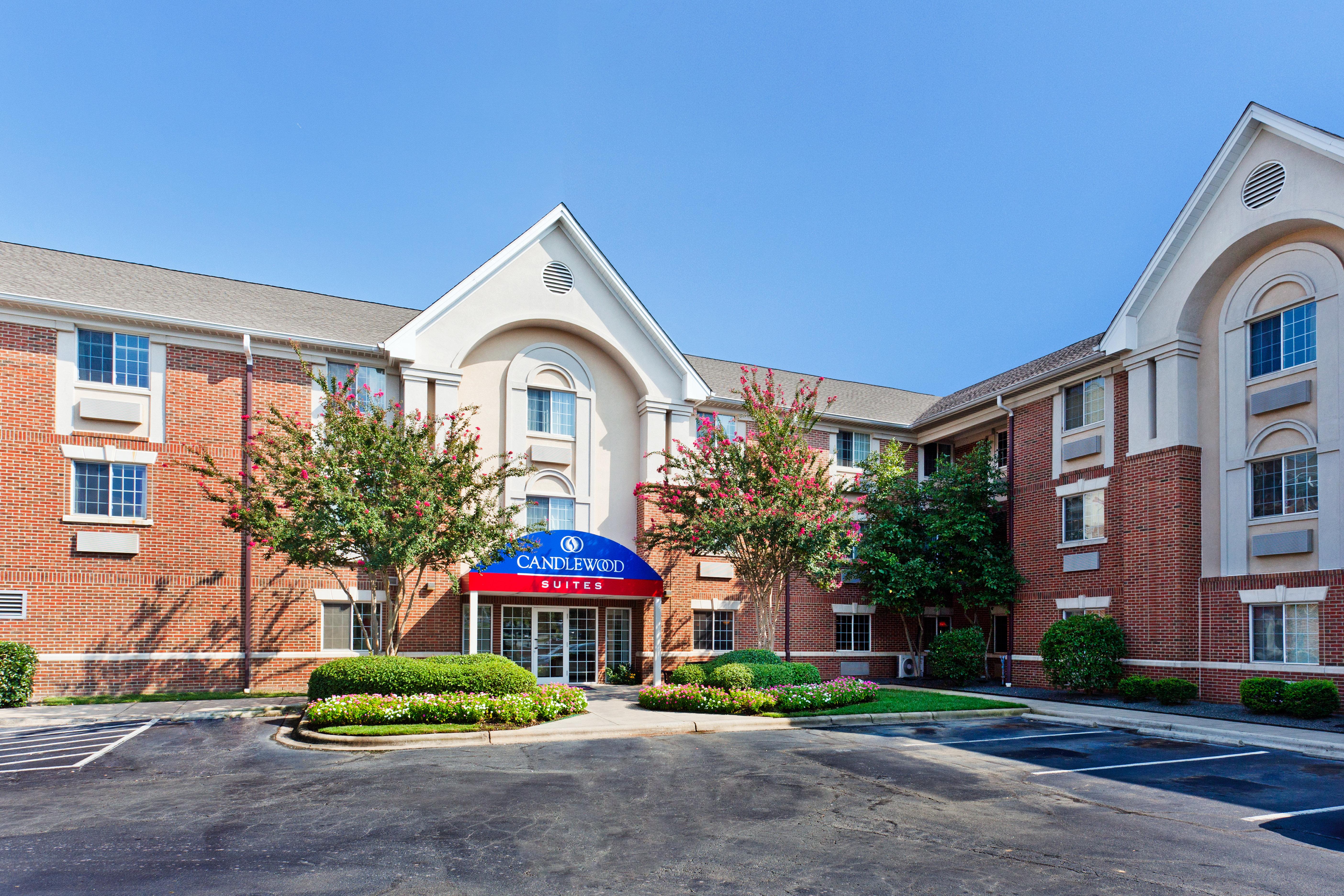 Sonesta Simply Suites Charlotte University Exterior photo