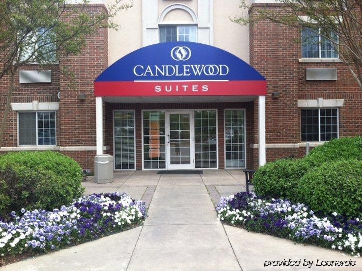 Sonesta Simply Suites Charlotte University Exterior photo