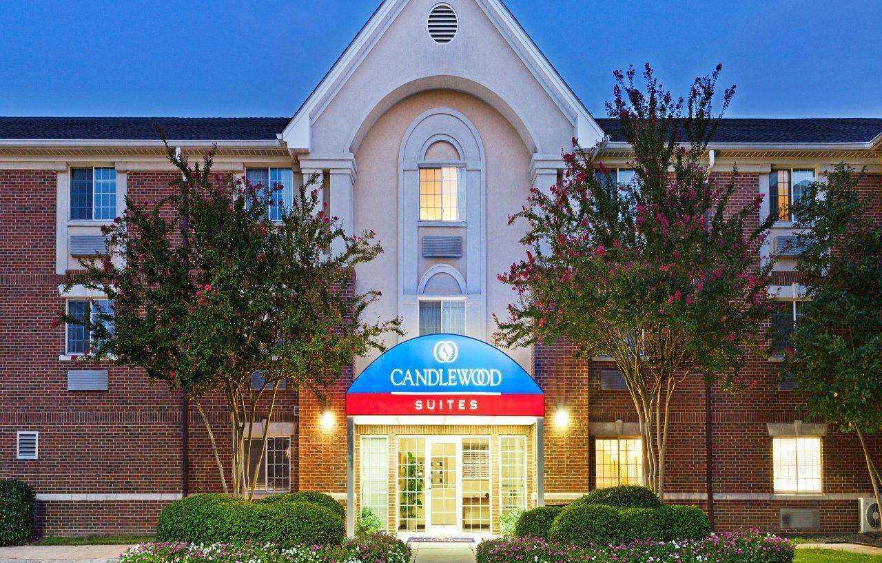 Sonesta Simply Suites Charlotte University Exterior photo